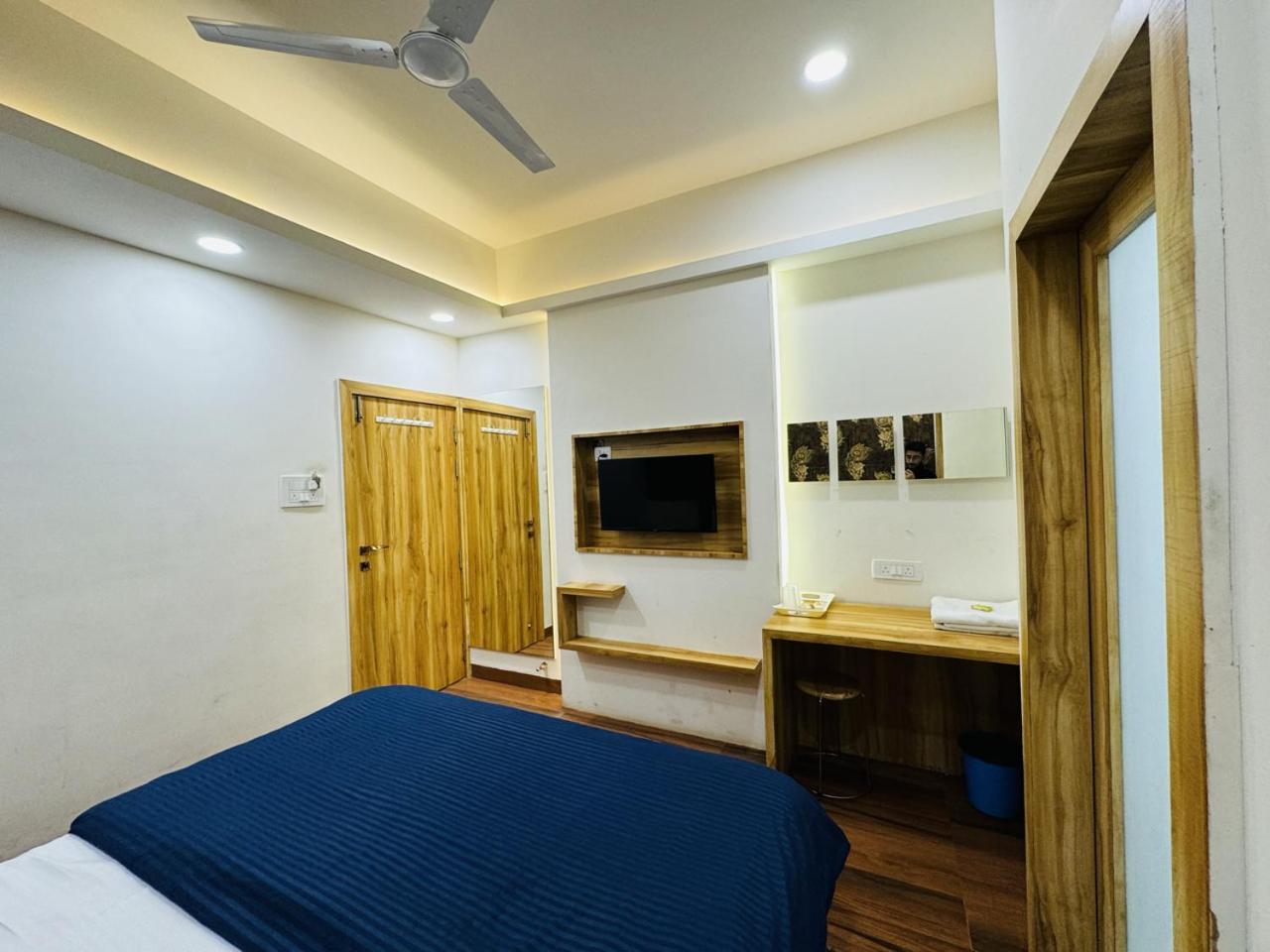 Hotel Shree Mahakal Krapa Удджайн Екстер'єр фото